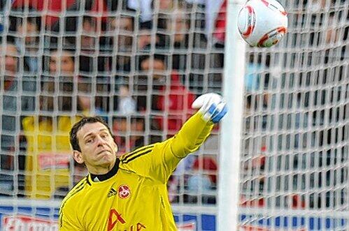 Jetzt noch ein Dreier gegen Bayer Leverkusen, das wäre nicht nur für Club-Keeper Raphael Schäfer ein ganz großer Wurf in Sachen Anti-Abstiegskampf.