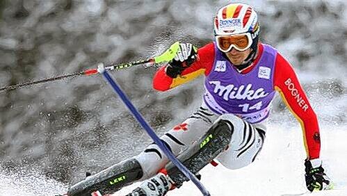 Der Blick geht nach vorn - und nach oben: Felix Neureuther weiß, dass er inzwischen siegen kann. Auch bei Olympia? Der Blick geht nach vorn - und nach oben: Felix Neureuther weiß, dass er inzwischen siegen kann. Auch bei Olympia?