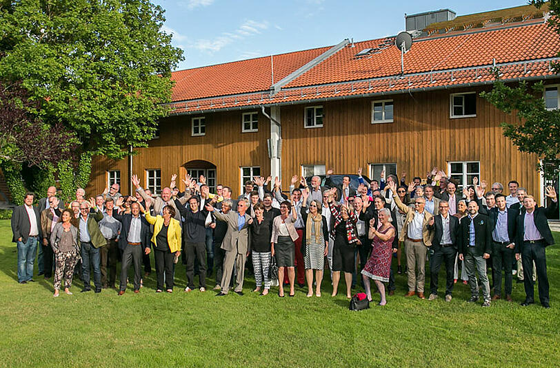 Die Teilnehmer des BVMW-Unternehmer-Golf-Turniers im GC München-Riedhof.