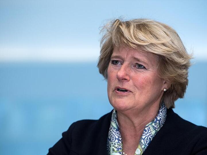 Nach nur zwei Jahren an der Spitze der Berliner CDU gibt Monika Grütters ihren Posten wieder auf und macht damit den Weg für ihren Herausforderer Kai Wegner frei.
