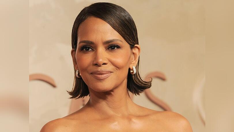 Mocha Mousse steht ihr: Schauspielerin Halle Berry bei der Oscarverleihung 2025.
