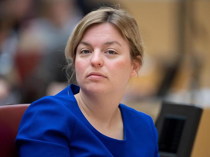 Katharina Schulze (Grüne) bei einer Plenarsitzung im bayerischen Landtag. Foto: Sven Hoppe/Archivbild