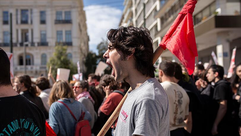 Proteste und Streiks nach Zugunglück in Griechenland