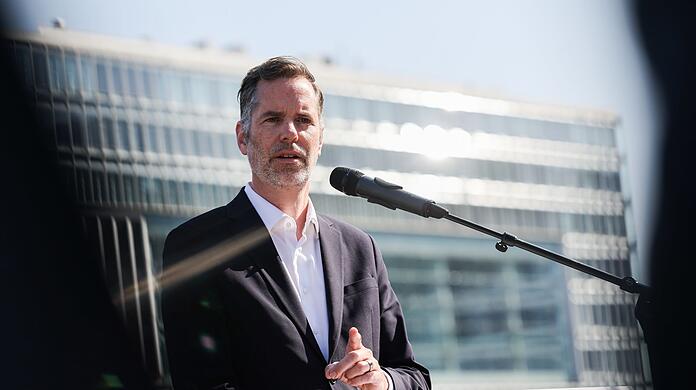 Der Vorsitzende der FDP-Bundestagsfraktion, Christian Dürr, sagt im AZ-Interview, dass es bald einen politischen Aufschwung geben könnte.