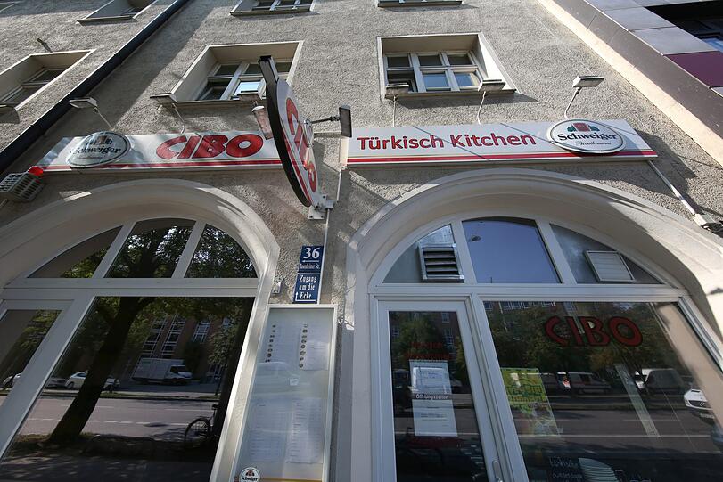 Türkisch essen kann man im Türkisch Kitchen.