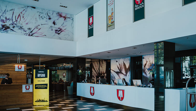 Nach der Wiesn ist vor der Wiesn. In diesem Spaten-Hotel herrscht Oktoberfest-Stimmung von der Lobby bis in die Zimmer. Nach der Wiesn ist vor der Wiesn. In diesem Spaten-Hotel herrscht Oktoberfest-Stimmung von der Lobby bis in die Zimmer.