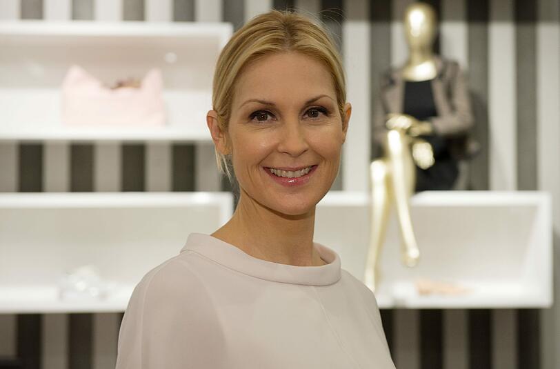 Kelly Rutherford wird von ihrem Ex-Man Daniel Giersch der Kindesentführung und Erpressung beschuldigt. Mehr Fotos des "Gossip Girl"-Stars in der Bilderstrecke.