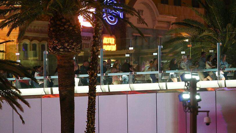 Drama in Las Vegas. Der als Steven Paddock identifizierte Schütze feuerte auf zahlreiche Konzertbesucher. Die Bilder.