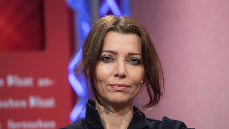 Die türkische Schriftstellerin Elif Shafak beobachtet die gesellschaftlichen Veränderungen in Istanbul.