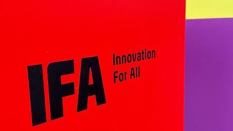 Zur Technikmesse IFA hat die Branche mit Speicherknappheit wegen des KI-Booms zu k&auml;mpfen. (Archivbild)
