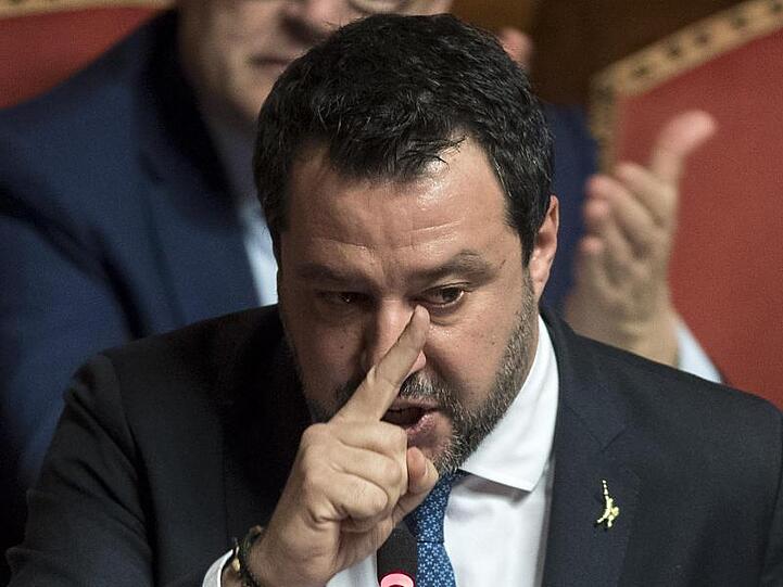 Matteo Salvini, ehemaliger Innenminister von Italien, reagiert auf die Entscheidung des Senats über die Aufhebung seiner Immunität als Mitglied der Parlamentskammer.