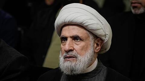 Hisbollah-Chef Naim Kassim lehnt die Entwaffnung seiner Miliz ab. (Archivbild)