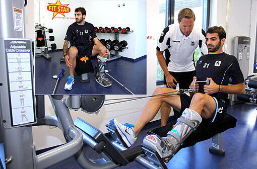 Nach dem Syndesmosebandriss befindet sich Grigoris Makos aktuell im Aufbautraining. Hier sind die Bilder von Makos mit Physiotherapeut Stephan Reiner im Fitnessstudio.