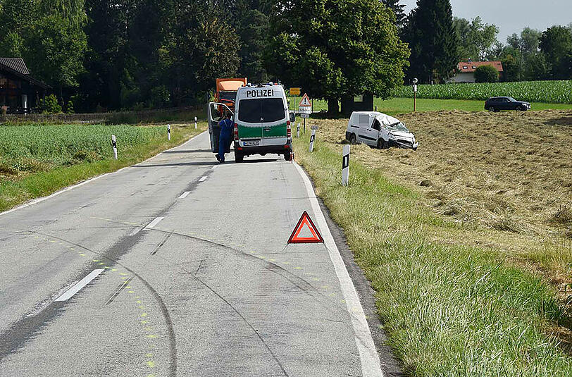 Käfer gegen Polizisten: Die Bilder zu einem denkwürdigen Einsatz.