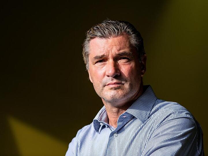 Michael Zorc hofft auf den Schalker Klassenerhalt.