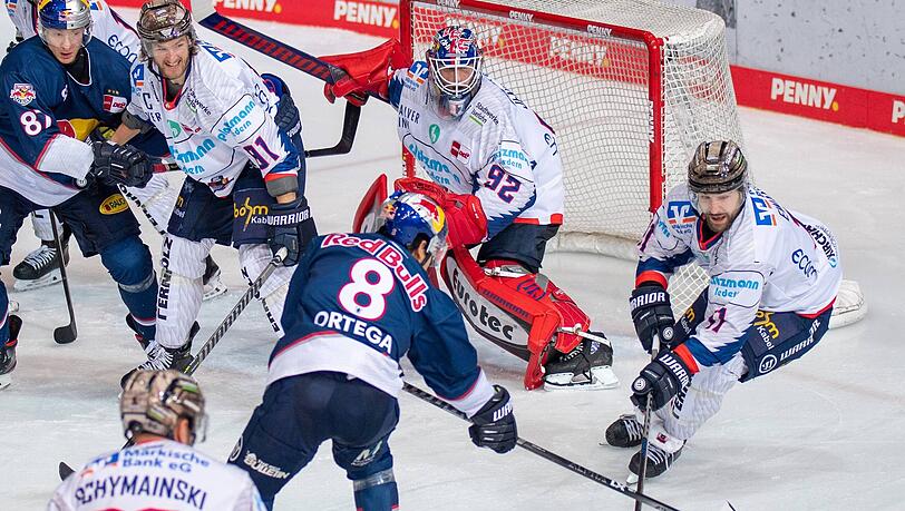 Im letzten Spiel des Jahres bekam es der EHC München mit den Iserlohn Roosters zu tun. Im letzten Spiel des Jahres bekam es der EHC München mit den Iserlohn Roosters zu tun.