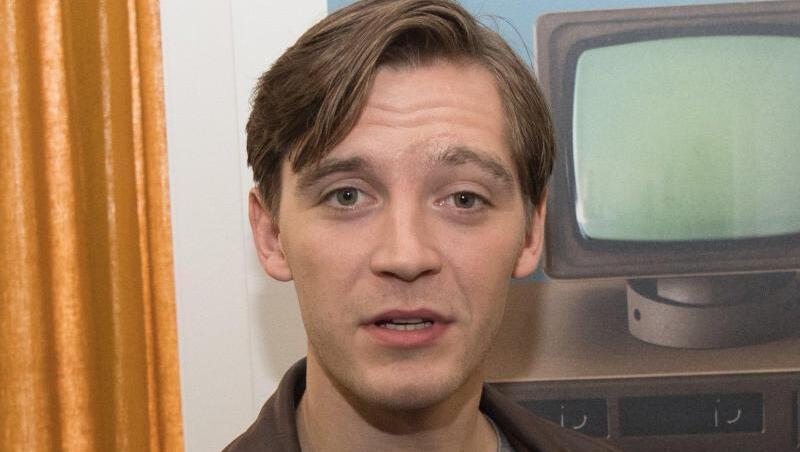 Schauspieler Jonas Nay bei den Dreharbeiten zur Fernsehserie "Deutschland 89". Schauspieler Jonas Nay bei den Dreharbeiten zur Fernsehserie "Deutschland 89".