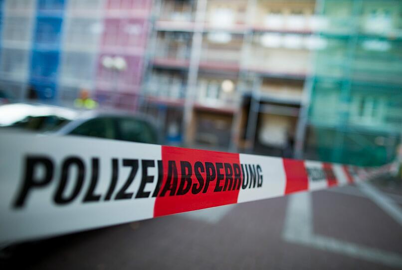 Auf dem Polizeipräsidium Oberhausen ist vergangene Nacht ein Mann erschossen worden.