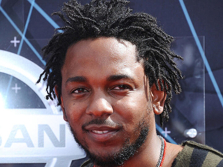 Kendrick Lamar ist der Abräumer des Jahres - nicht nur musikalisch, auch modisch ist der Rapper ganz vorne mit dabei