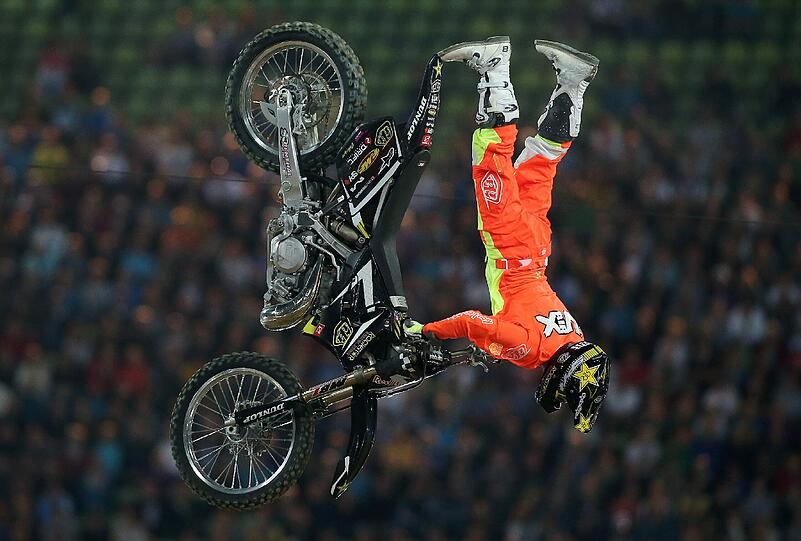Am Samstag haben die X-Fighters in München Station gemacht - und spektakuläre Stunts gezeigt. Mit von der Partie beim letzten Stopp vor dem Finale in Sydney: Die Stars der Szene rund um den Spanier Dany Torres.