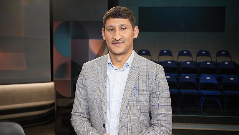Arif Abdullah Haidary war im März Gast in der Talkshow "Hart aber fair". Seitdem hat er über 50 E-Mails bekommen, viele voller Hass und Hetze. Einschüchtern will er sich nicht lassen.