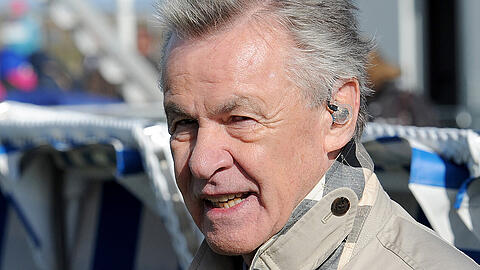 Auch Ottmar Hitzfeld hat sich zur Affäre Özil/Gündogan zu Wort gemeldet.