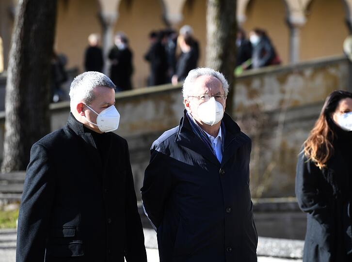 Weitere Fotos von der Beisetzung von Wolfgang Nöth auf dem Münchner Nordfriedhof.