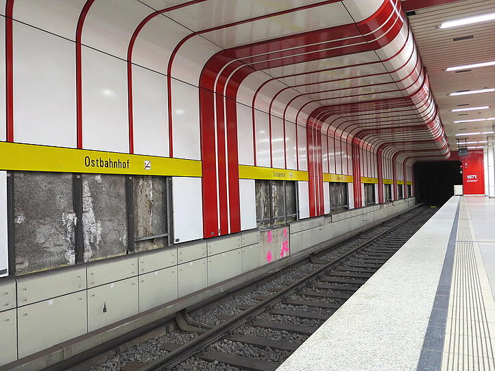 Bald ist alles kahl an der Ostbahnhof-Wand. (Archivbild)