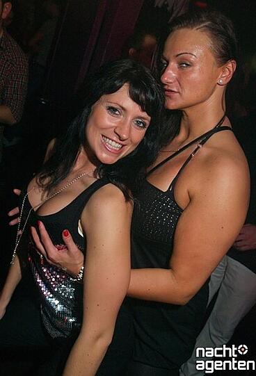 "Big Bill Bar" im Ruby (Freitag 11.11.2011). Mehr Fotos von dieser Party sehen Sie unter: