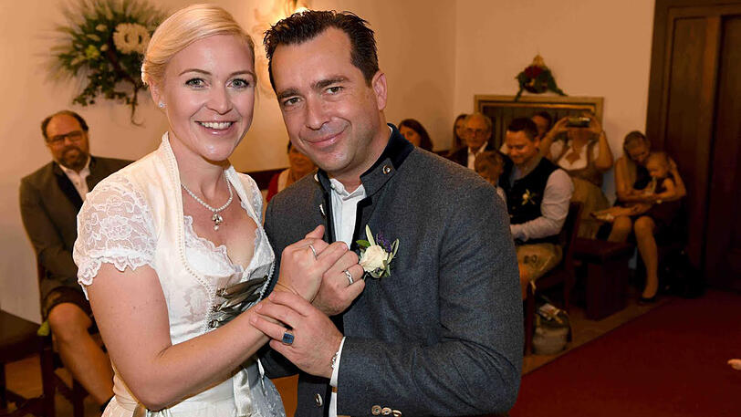 Glückliches Paar: Falk Raudies und Andrea Mühlbauer haben geheiratet.