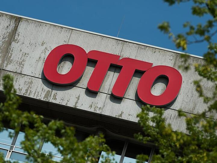 Die Otto Group rechnet im laufenden Geschäftsjahr zwar mit mehr Umsatz - aber mit einem rückläufigen Gewinn.