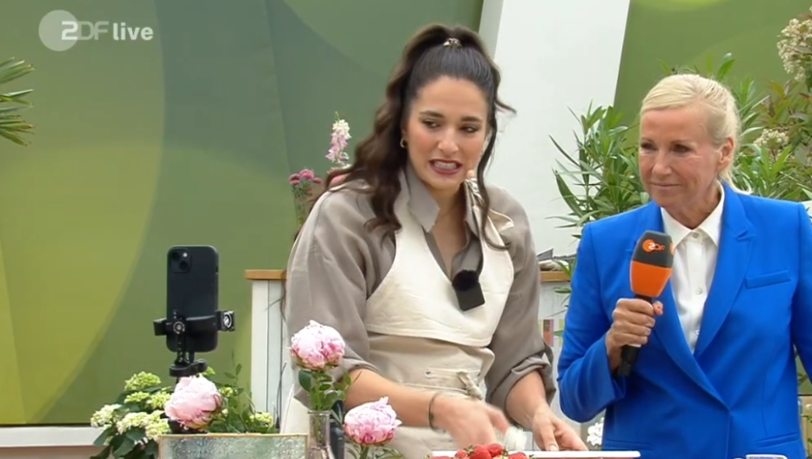YouTuberin Sally &Ouml;zcan backte im "ZDF-Fernsehgarten" &ouml;sterreichische Buchteln.