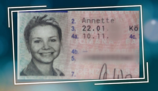 Annette Frier bekam ihren Führerschein zum 18. Geburtstag. Annette Frier bekam ihren Führerschein zum 18. Geburtstag.