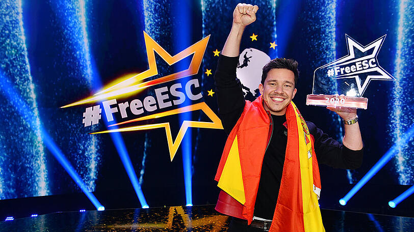 Nicos Santos gewann den "Free European Song Contest".