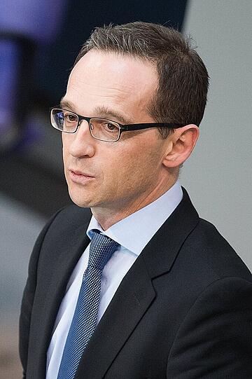 Justizminister Heiko Maas (SPD): Der 47-jährige SPD-Mann aus dem Saarland gehört zu den aufstrebewilligen Neuzugängen: Mit großem Eifer hat er sich auf seine neuen Aufgaben gestürzt &ndash; und sich neben der Justiz noch zusätzliche Herausforderungen (Verbraucherschutz) gesucht. Schon liegen zwei kabinettsfertige Projekte (Mietpreis, Quote) vor. Die Zustimmung der Bürger ist noch verhalten (28 Prozent).