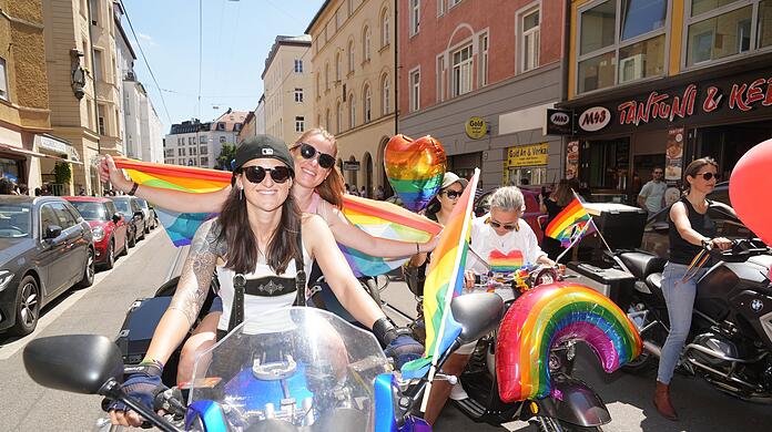 Bunte Parade in München: Der Christopher Street Day 2022.