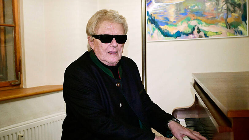 Heino trauert um seinen Schwager Günther. Der Beisetzung wollte er jedoch aus verständlichen Gründen fernbleiben.