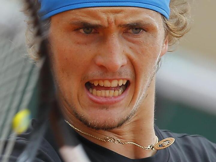 Alexander Zverev tritt bei den French Open im Viertelfinale gegen Novak Djokovic an.