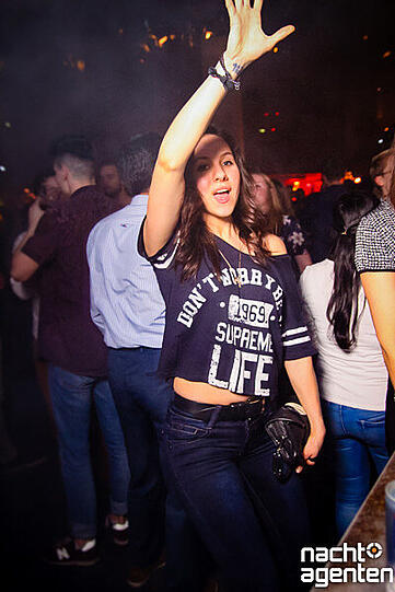 Klicken Sie sich durch die Partybilder aus den Münchner Clubs von Samstagabend. Finden Sie sich wieder?