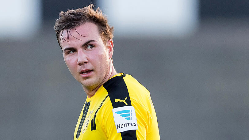 "Ich freue mich unendlich, wieder auf dem Platz zu stehen und bald in unserem Tempel wieder Fußball spielen zu können", schrieb Mario Götze bei Instagram.