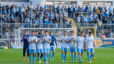 Der TSV 1860 feiert gegen Wiesbaden einen wichtigen Sieg.
