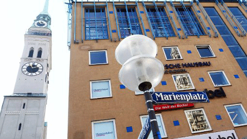 Wir ab Februar 2016 umgebaut: Das Hugendubel-Haus am Marienplatz. Wir ab Februar 2016 umgebaut: Das Hugendubel-Haus am Marienplatz.