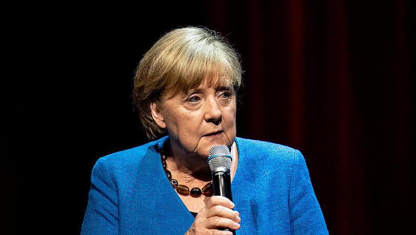 Angela Merkel im Gespräch mit "Spiegel"-Autor Alexander Osang