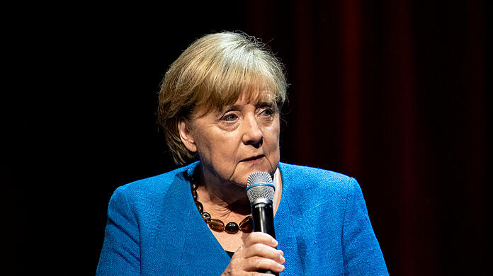 Angela Merkel im Gespräch mit "Spiegel"-Autor Alexander Osang