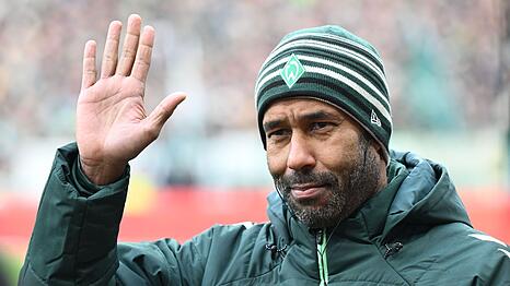Heimpremiere im Weserstadion: Der neue Werder-Trainer Daniel Thioune.