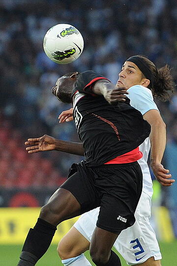 Abwehr: Ricardo Rodriguez (re.)