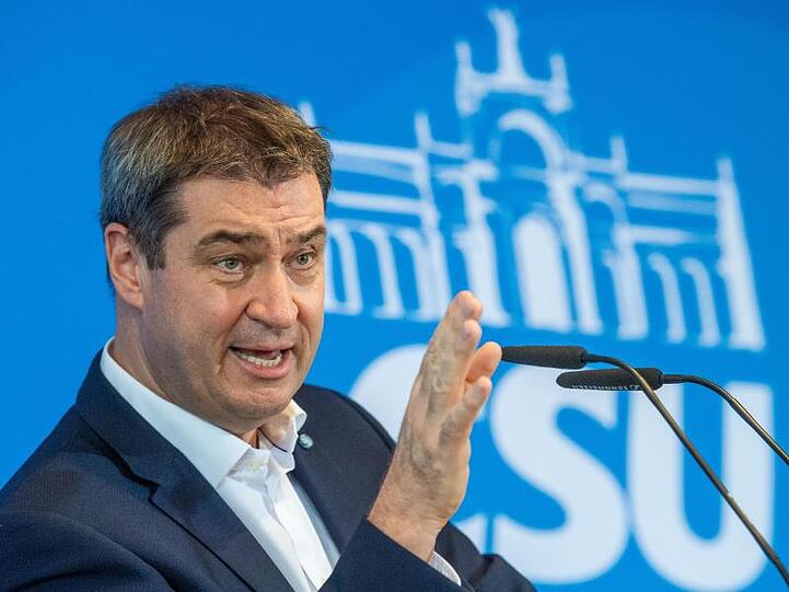 Markus Söder (CSU) nimmt an einer Pressekonferenz teil. Foto: Lino Mirgeler/dpa/Archivbild