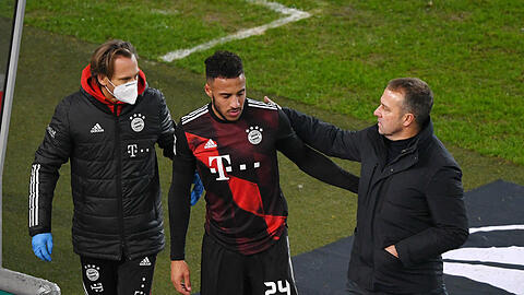 Corentin Tolisso nach seiner verletzungsbedingten Auswechslung.