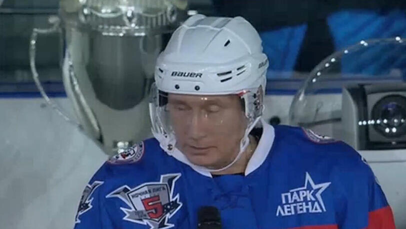 Wladimir Putin hielt nach dem Eishockey-Spiel noch eine kurze Ansprache.