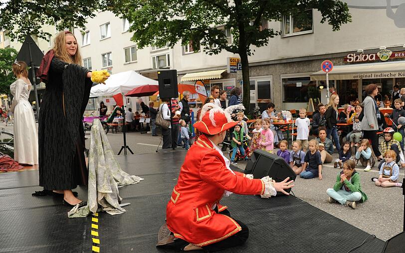 Das Straßenfest in der Augustenstraße: Die schönsten Bilder.